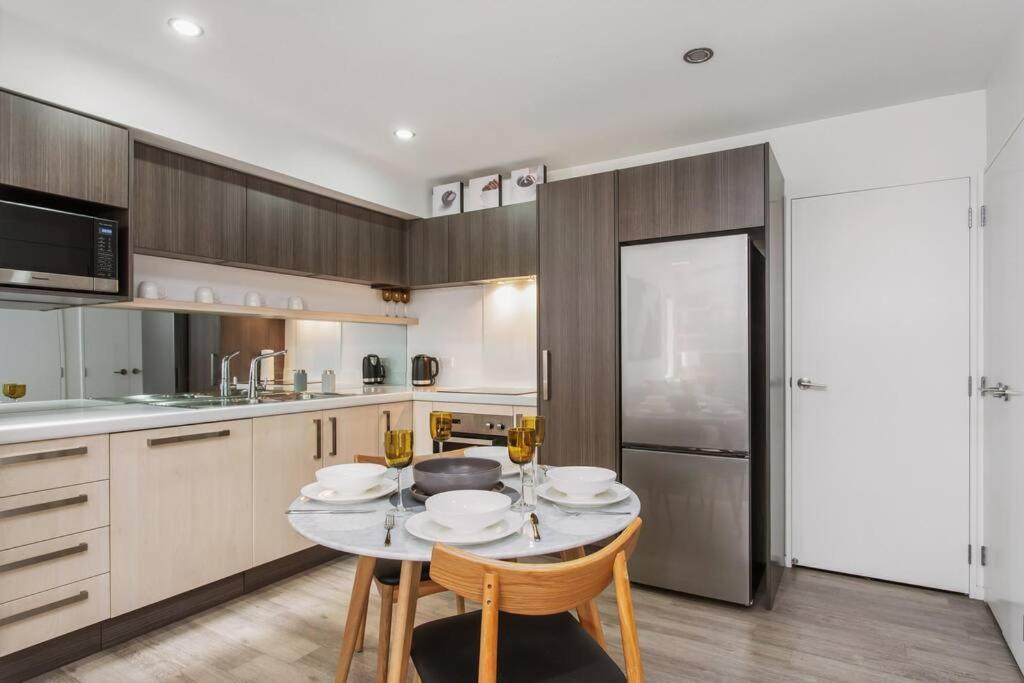Convenient Urban Townhouse 2 Carparks Available Apartment Christchurch Exterior photo